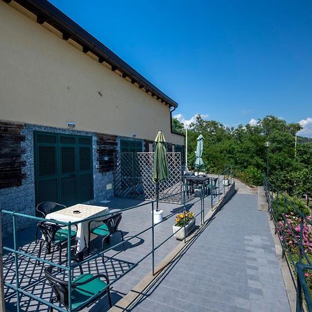 211 - Appartamento Acacia, Terrazza Giardino E Piscina Carro エクステリア 写真