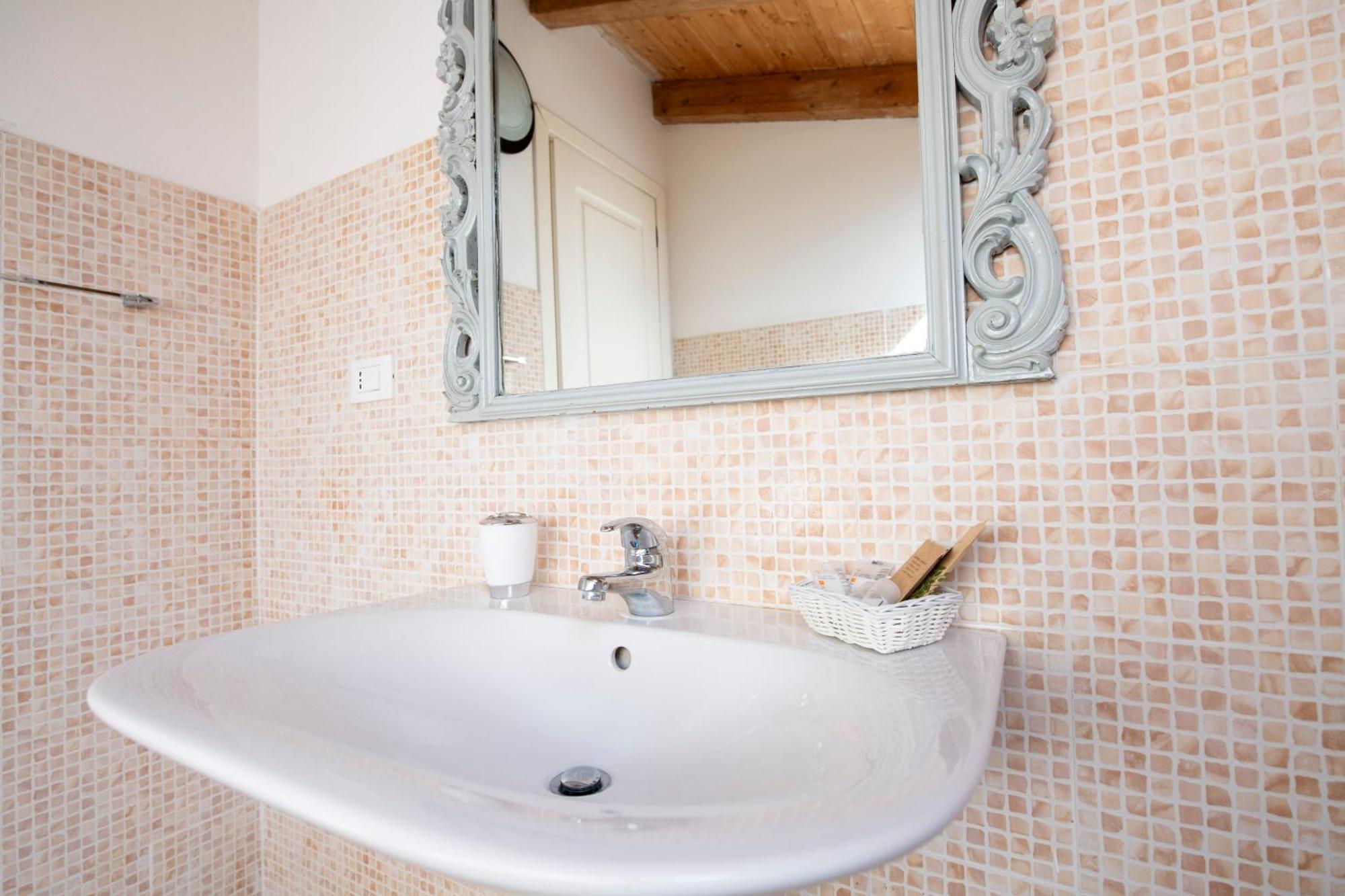211 - Appartamento Acacia, Terrazza Giardino E Piscina Carro エクステリア 写真