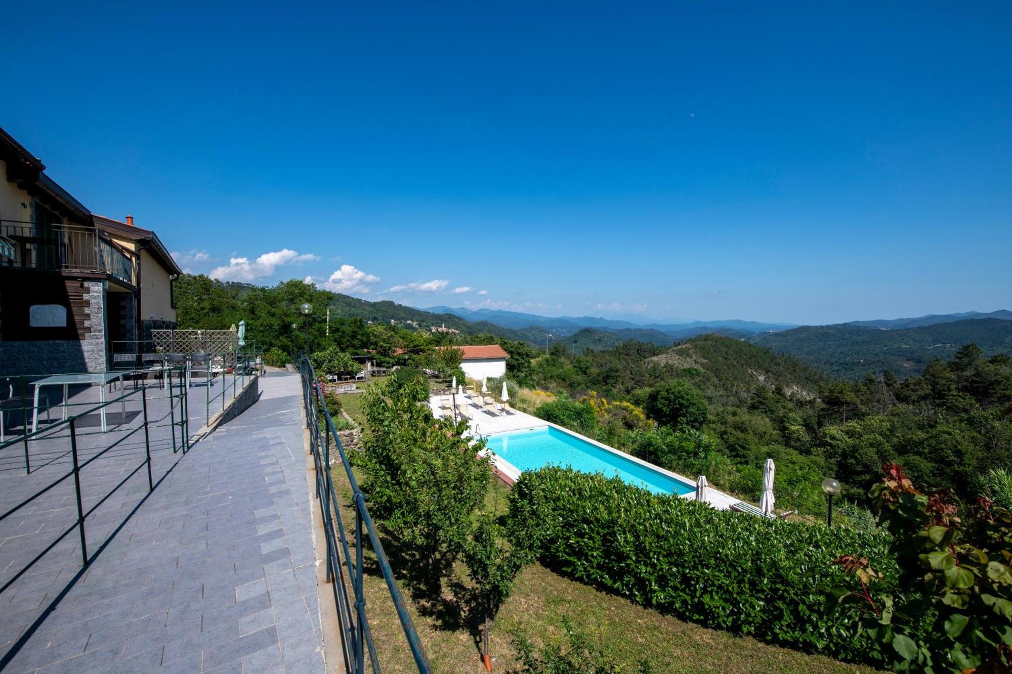 211 - Appartamento Acacia, Terrazza Giardino E Piscina Carro エクステリア 写真