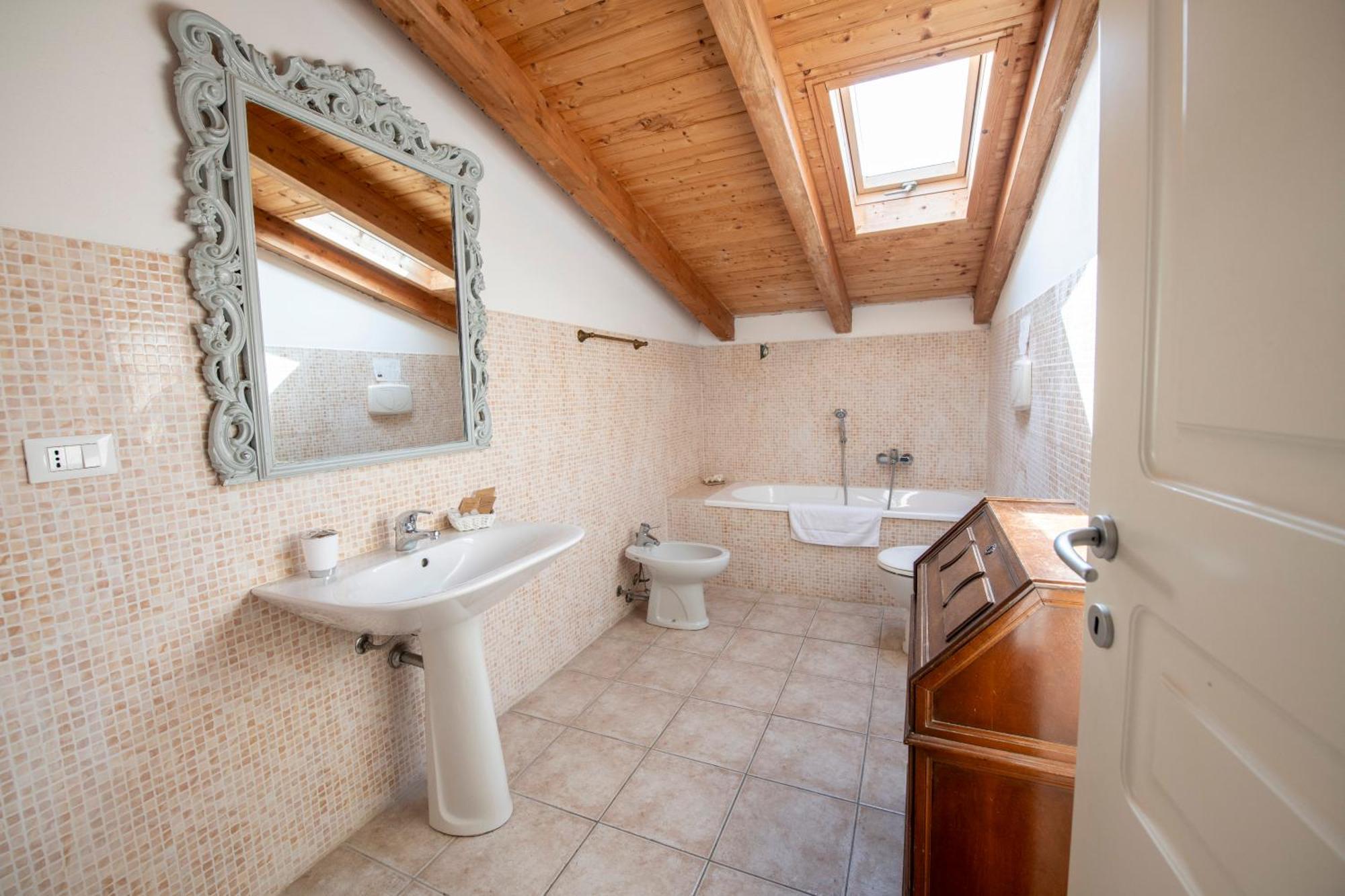 211 - Appartamento Acacia, Terrazza Giardino E Piscina Carro エクステリア 写真