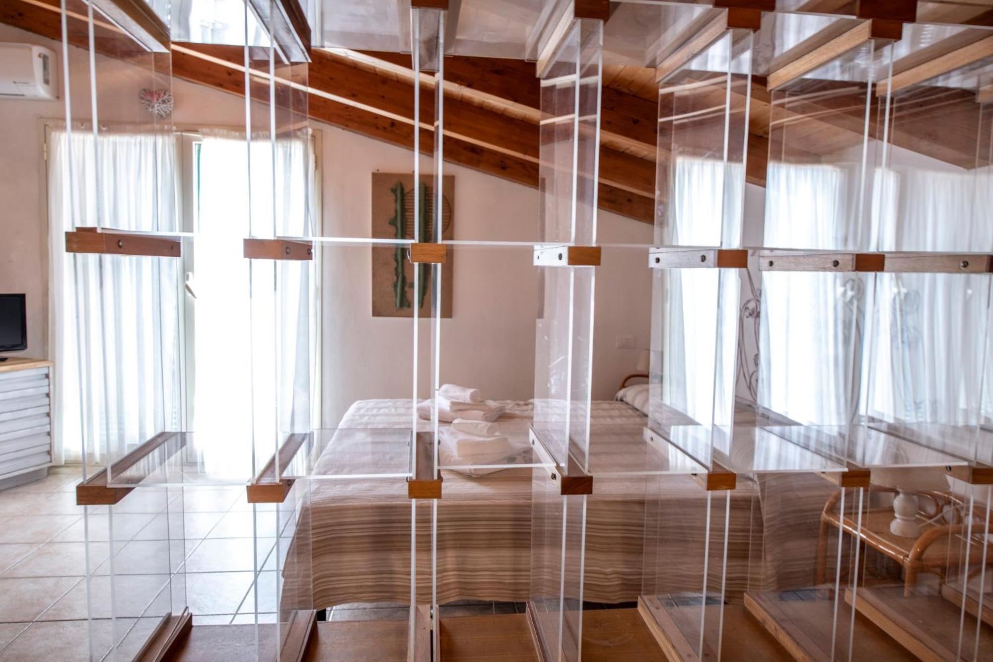 211 - Appartamento Acacia, Terrazza Giardino E Piscina Carro エクステリア 写真