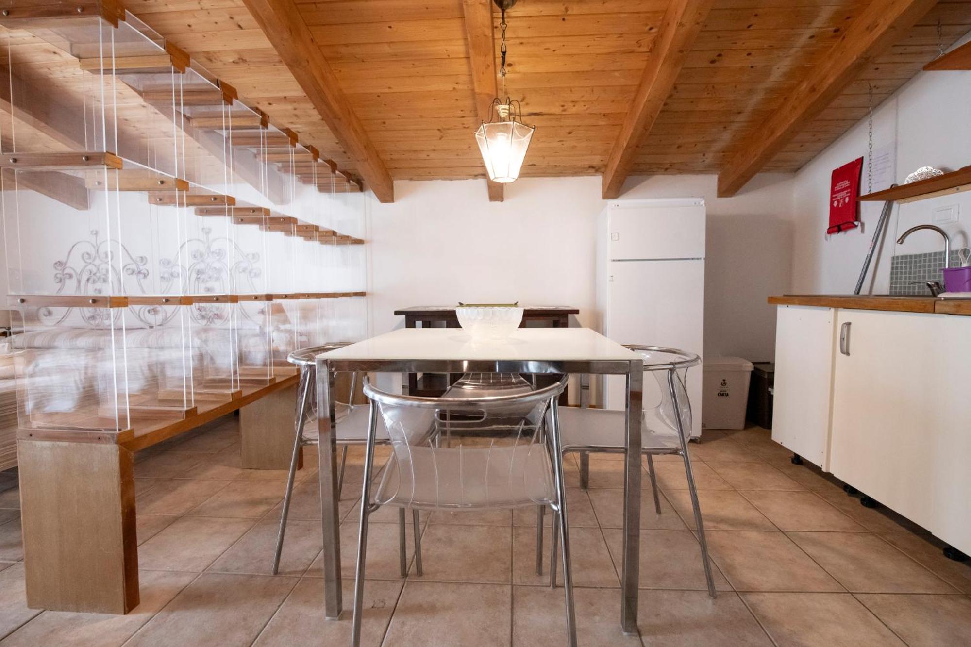 211 - Appartamento Acacia, Terrazza Giardino E Piscina Carro エクステリア 写真