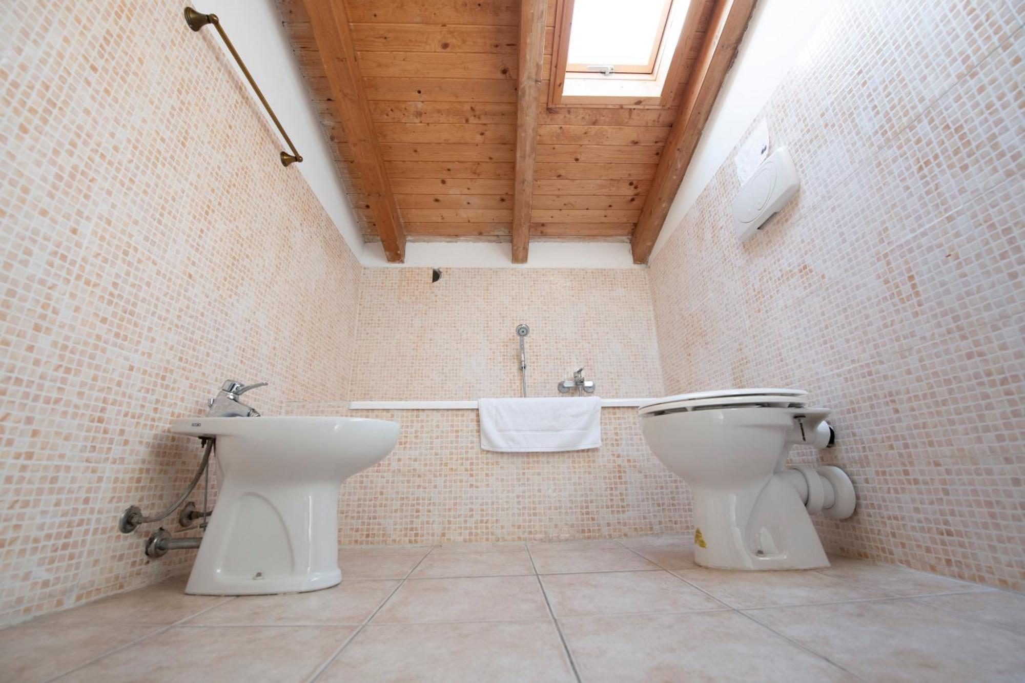 211 - Appartamento Acacia, Terrazza Giardino E Piscina Carro エクステリア 写真